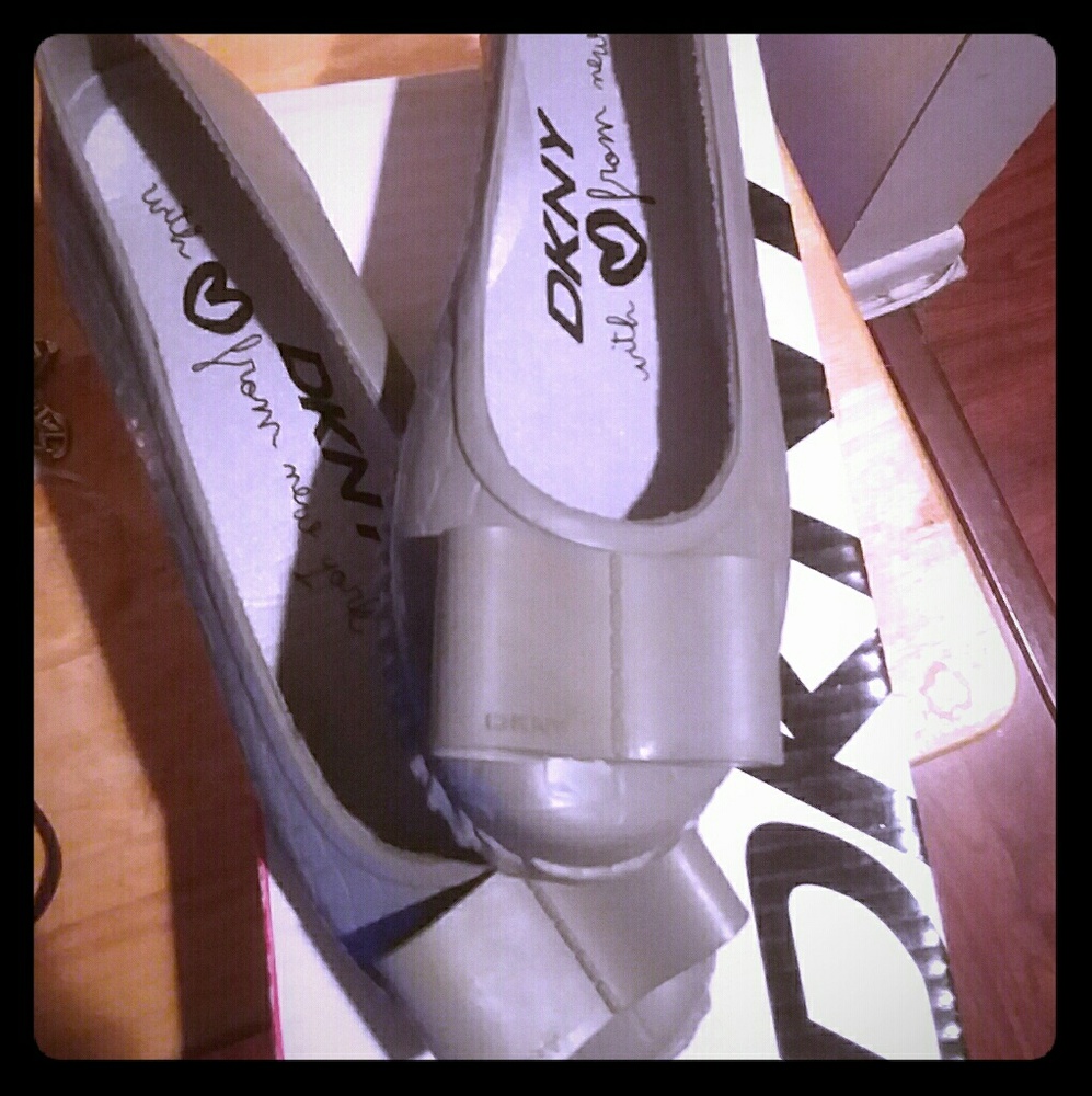 DKNY Rainbeauc Grey Croc-embossed Rain Ballet Flat